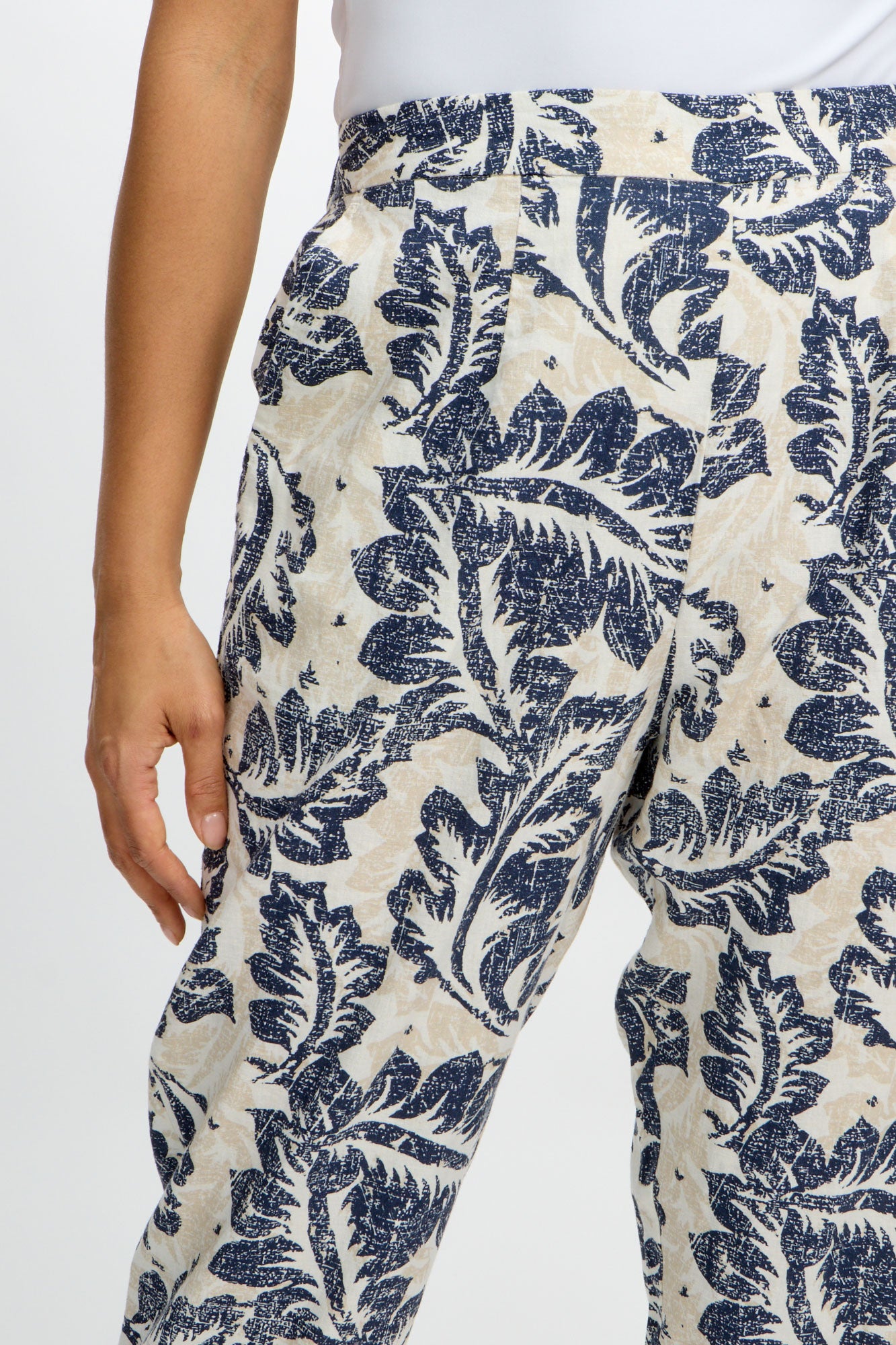 Emproved - Pull On Crop Woven Pant (SP2414)