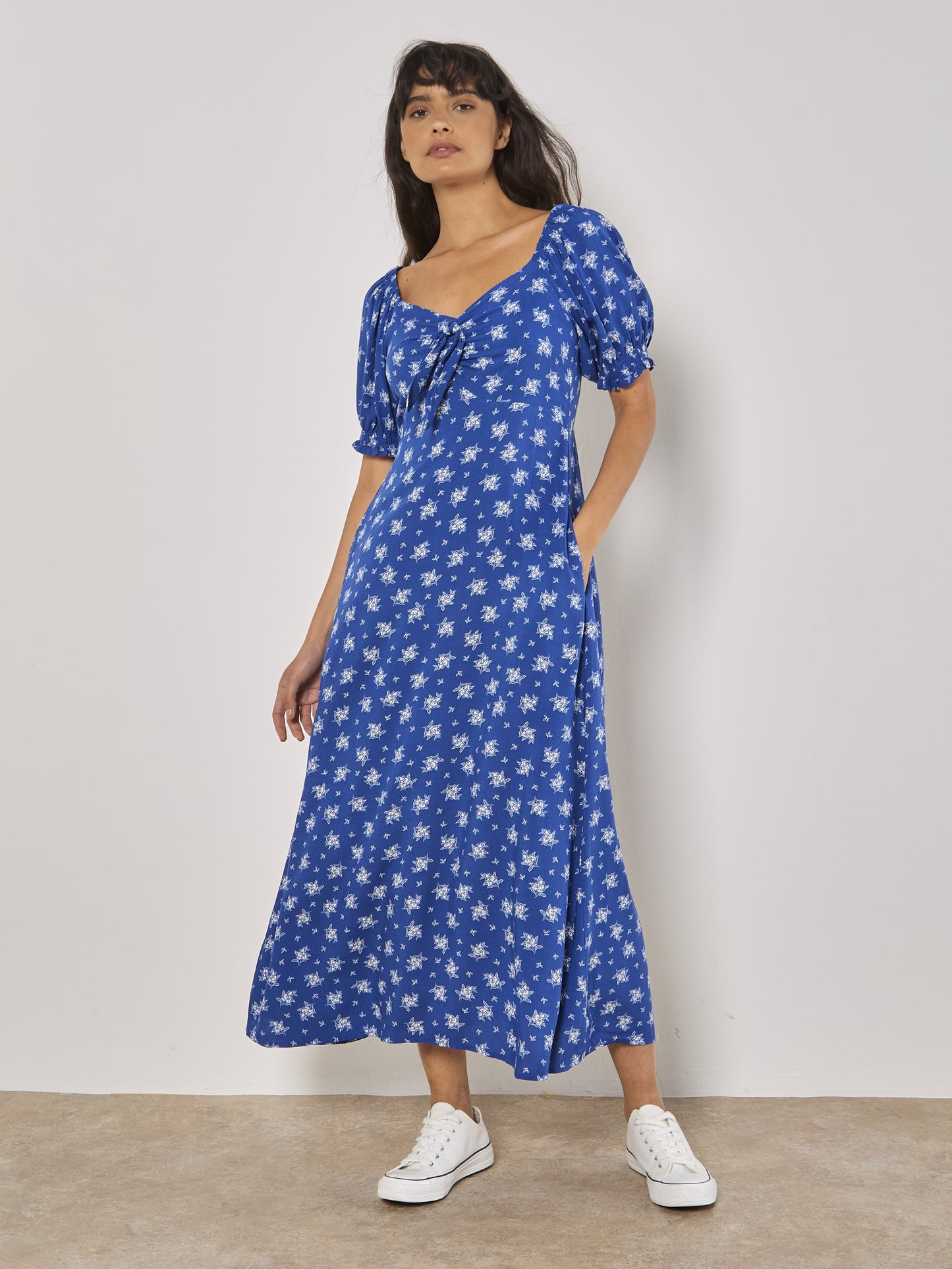 APRICOT - MONO FLORAL TIE FRONT MILK MAID DRESS (931831)