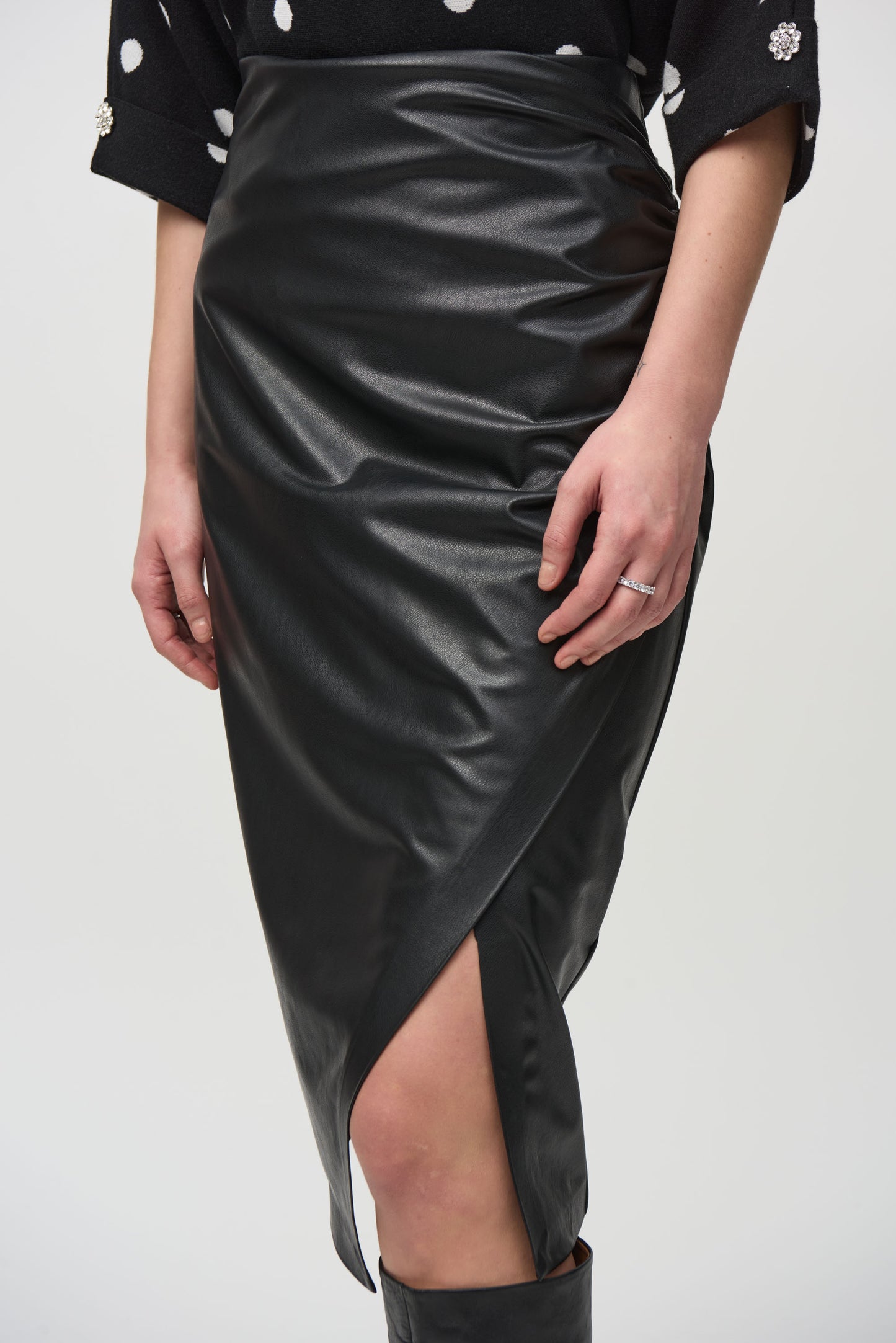 Joseph Ribkoff - Leatherette Pull-On Pencil Skirt (244115)