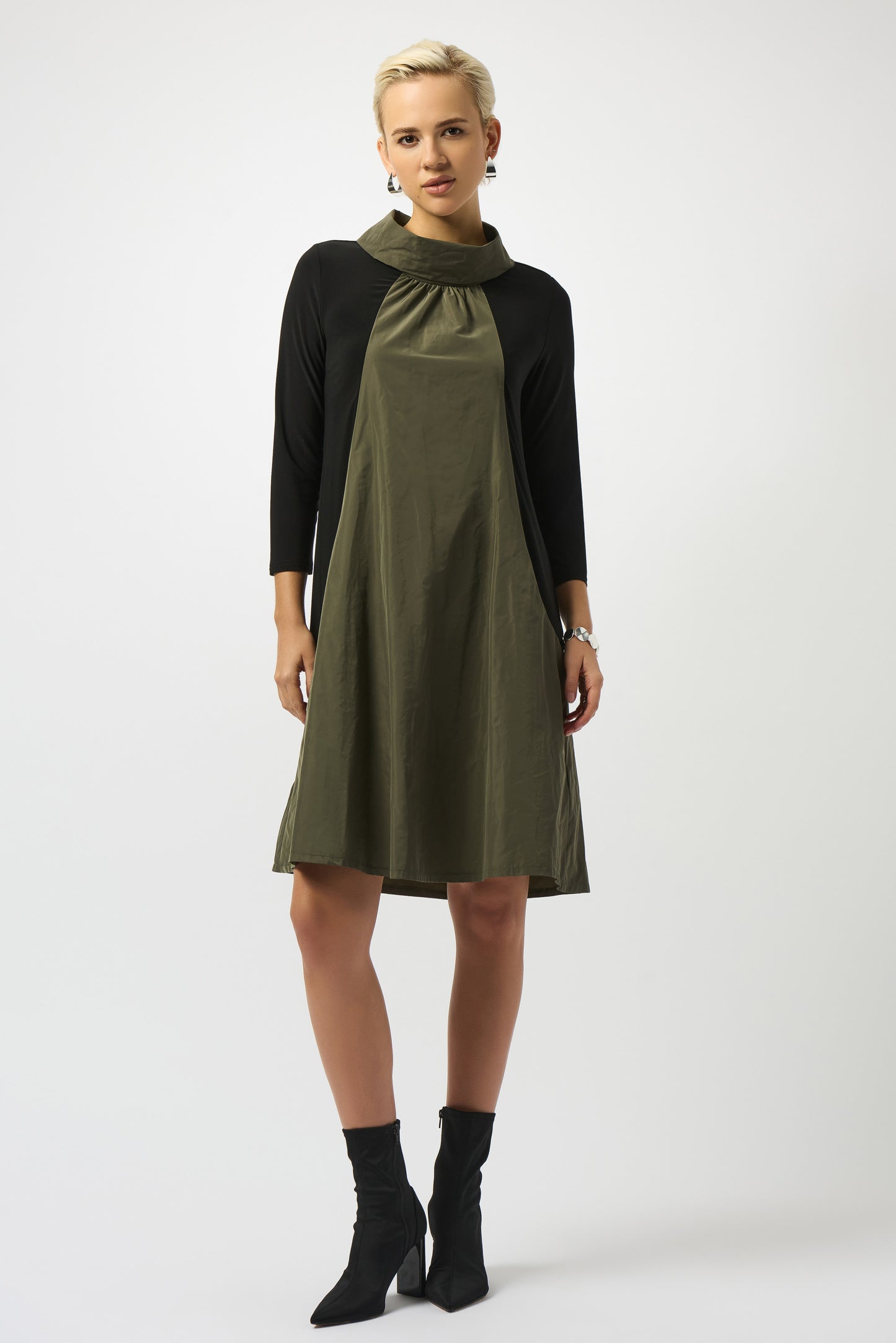 Silky Knit & Memory Colour Block Dress 253067